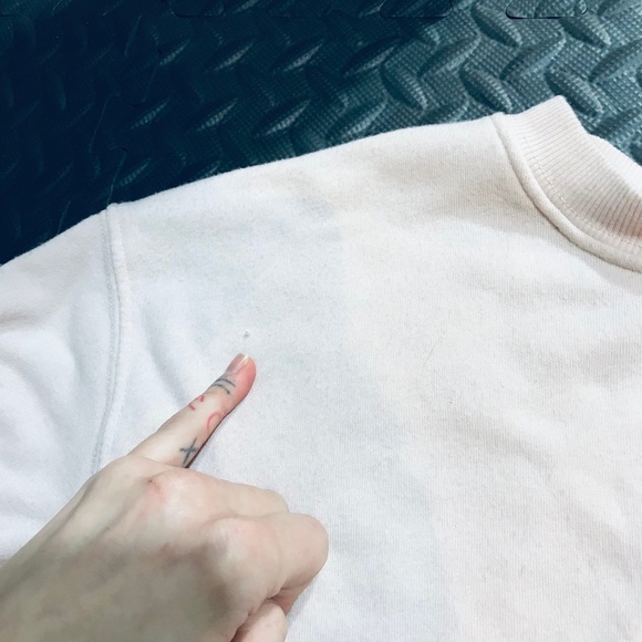 Brandy Melville Pink Crew Neck Super Soft Sweater - Picture 8 of 10